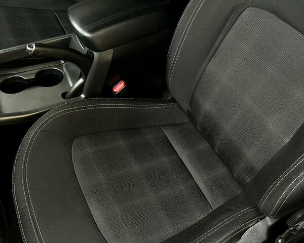 Кіа Sportage 2013 у Запоріжжя на Automoto.ua Білий Кіа Sportage, об'ємом двигуна 1.7 л та пробігом 163 тис. км за 12850 $, фото 81 на Automoto.ua