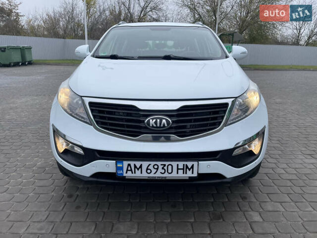 Білий Кіа Sportage, об'ємом двигуна 2 л та пробігом 234 тис. км за 13950 $, фото 1 на Automoto.ua