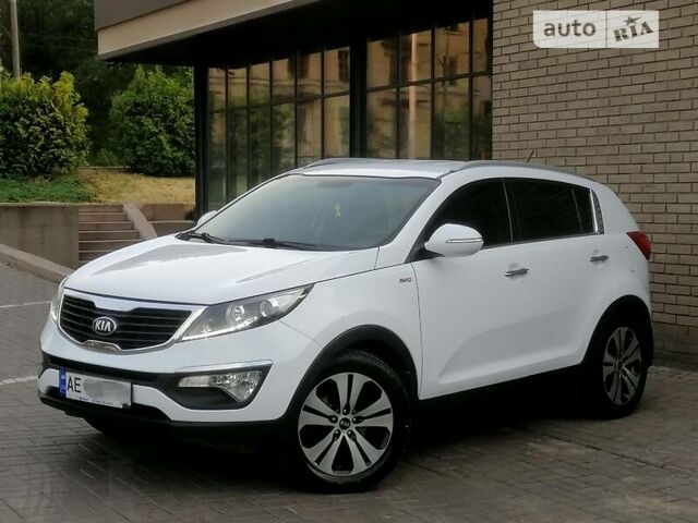 Белый Киа Sportage, объемом двигателя 2 л и пробегом 102 тыс. км за 13800 $, фото 4 на Automoto.ua