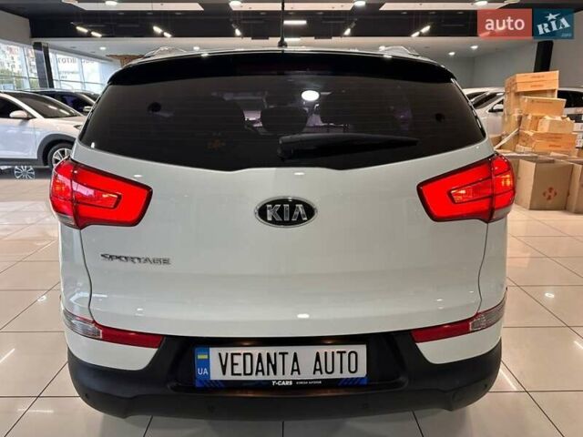 Белый Киа Sportage, объемом двигателя 2 л и пробегом 149 тыс. км за 14500 $, фото 4 на Automoto.ua