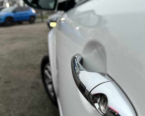 Белый Киа Sportage, объемом двигателя 1.6 л и пробегом 171 тыс. км за 13800 $, фото 6 на Automoto.ua