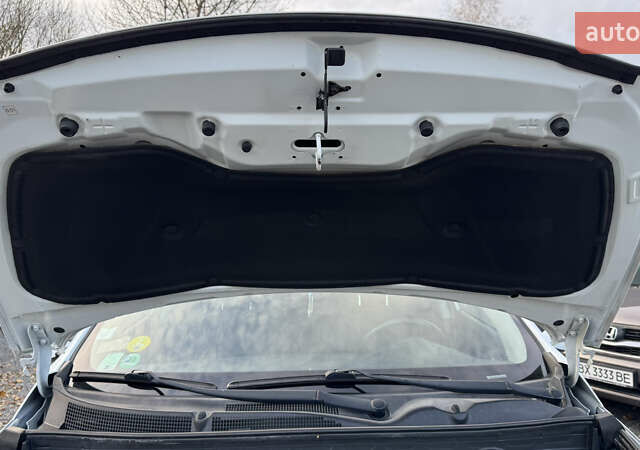 Белый Киа Sportage, объемом двигателя 1.7 л и пробегом 219 тыс. км за 12999 $, фото 25 на Automoto.ua