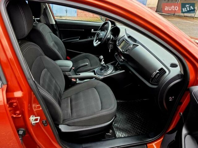 Белый Киа Sportage, объемом двигателя 2 л и пробегом 181 тыс. км за 13500 $, фото 35 на Automoto.ua