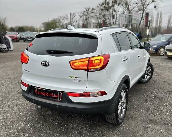 Белый Киа Sportage, объемом двигателя 1.6 л и пробегом 171 тыс. км за 13800 $, фото 8 на Automoto.ua