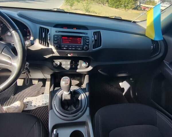 Белый Киа Sportage, объемом двигателя 1.7 л и пробегом 243 тыс. км за 13200 $, фото 24 на Automoto.ua