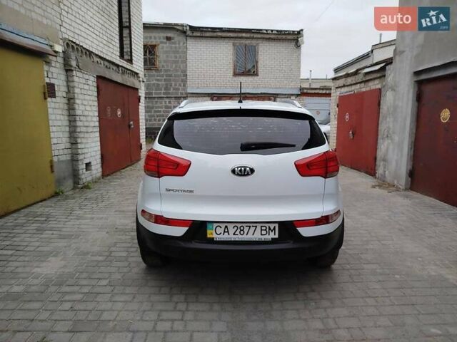 Белый Киа Sportage, объемом двигателя 2 л и пробегом 194 тыс. км за 11900 $, фото 9 на Automoto.ua