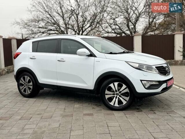 Белый Киа Sportage, объемом двигателя 2 л и пробегом 191 тыс. км за 15850 $, фото 3 на Automoto.ua