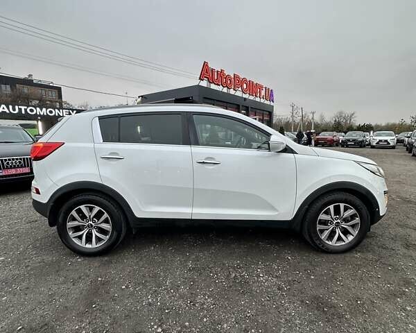 Белый Киа Sportage, объемом двигателя 1.6 л и пробегом 171 тыс. км за 13800 $, фото 4 на Automoto.ua