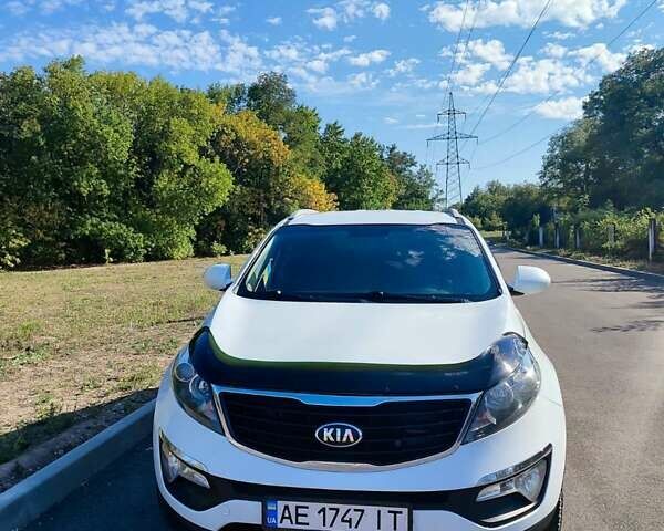 Белый Киа Sportage, объемом двигателя 1.7 л и пробегом 243 тыс. км за 13200 $, фото 7 на Automoto.ua