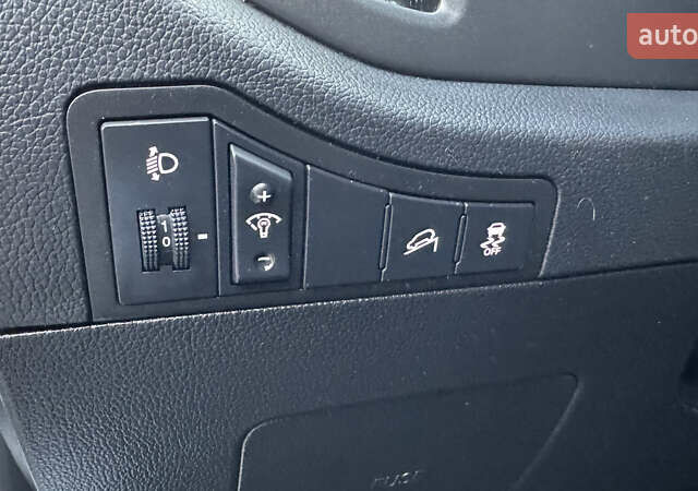 Белый Киа Sportage, объемом двигателя 1.7 л и пробегом 219 тыс. км за 12999 $, фото 19 на Automoto.ua