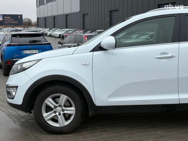 Белый Киа Sportage, объемом двигателя 2 л и пробегом 127 тыс. км за 14690 $, фото 12 на Automoto.ua