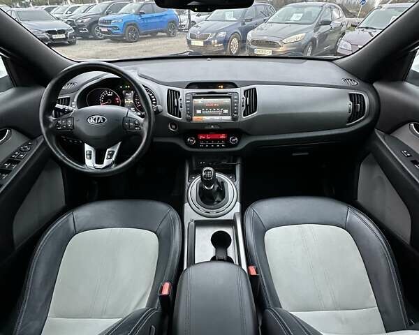 Белый Киа Sportage, объемом двигателя 1.6 л и пробегом 171 тыс. км за 13800 $, фото 23 на Automoto.ua