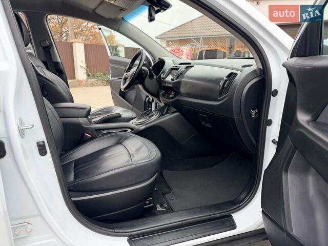 Белый Киа Sportage, объемом двигателя 2 л и пробегом 191 тыс. км за 15850 $, фото 25 на Automoto.ua