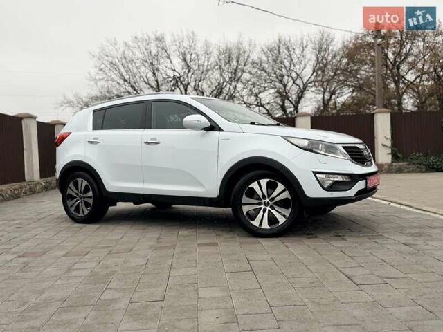 Белый Киа Sportage, объемом двигателя 2 л и пробегом 191 тыс. км за 15850 $, фото 5 на Automoto.ua