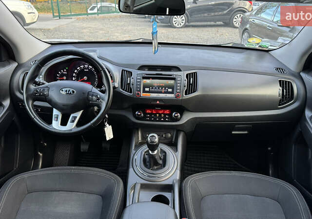 Белый Киа Sportage, объемом двигателя 1.7 л и пробегом 219 тыс. км за 12999 $, фото 14 на Automoto.ua