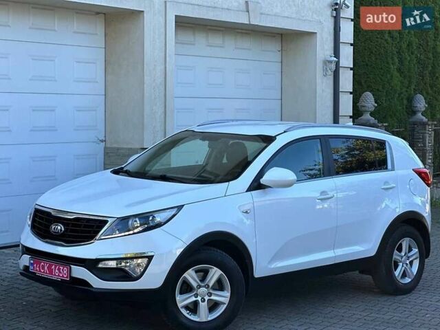 Білий Кіа Sportage, об'ємом двигуна 1.59 л та пробігом 219 тис. км за 12900 $, фото 11 на Automoto.ua