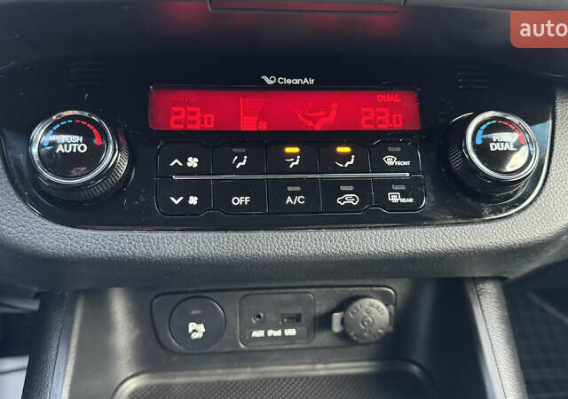 Белый Киа Sportage, объемом двигателя 1.7 л и пробегом 219 тыс. км за 12999 $, фото 26 на Automoto.ua