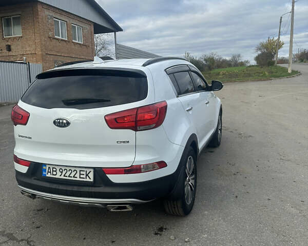 Белый Киа Sportage, объемом двигателя 2 л и пробегом 216 тыс. км за 15750 $, фото 3 на Automoto.ua