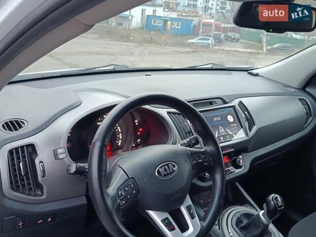 Білий Кіа Sportage, об'ємом двигуна 1.69 л та пробігом 230 тис. км за 14440 $, фото 33 на Automoto.ua