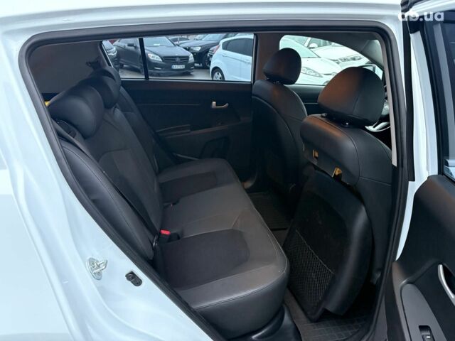 Белый Киа Sportage, объемом двигателя 2 л и пробегом 127 тыс. км за 14690 $, фото 31 на Automoto.ua