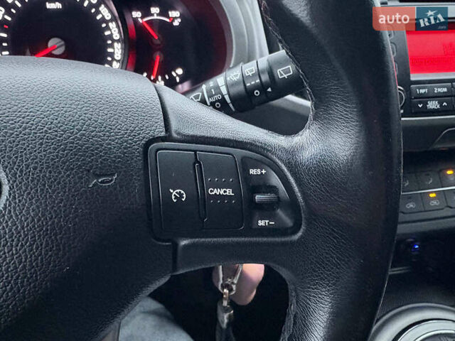 Белый Киа Sportage, объемом двигателя 2 л и пробегом 127 тыс. км за 14690 $, фото 22 на Automoto.ua