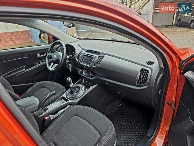 Белый Киа Sportage, объемом двигателя 2 л и пробегом 181 тыс. км за 13500 $, фото 34 на Automoto.ua