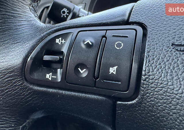 Белый Киа Sportage, объемом двигателя 1.7 л и пробегом 219 тыс. км за 12999 $, фото 28 на Automoto.ua