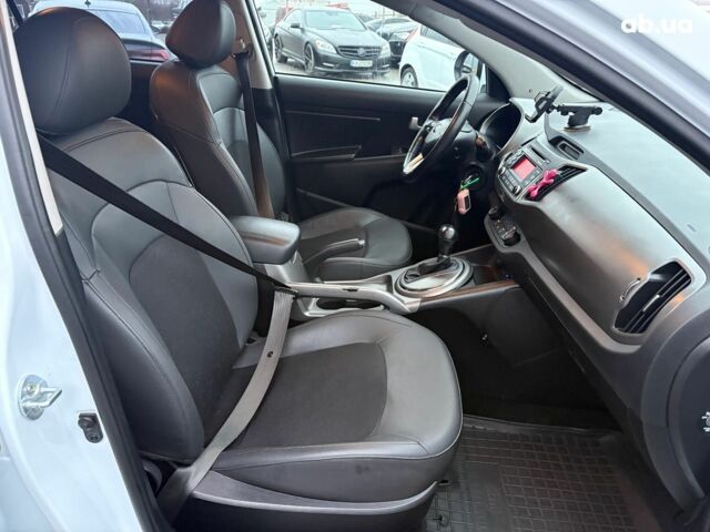 Белый Киа Sportage, объемом двигателя 2 л и пробегом 127 тыс. км за 14690 $, фото 29 на Automoto.ua