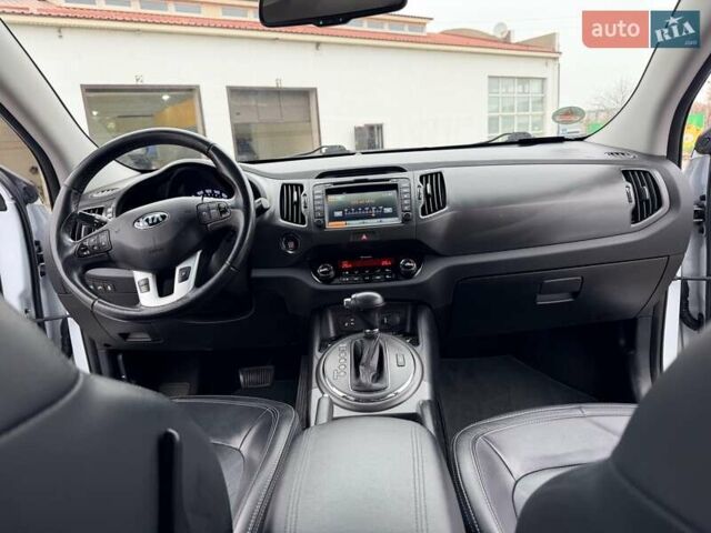 Белый Киа Sportage, объемом двигателя 2 л и пробегом 191 тыс. км за 15850 $, фото 31 на Automoto.ua