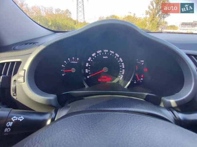 Белый Киа Sportage, объемом двигателя 1.7 л и пробегом 243 тыс. км за 13200 $, фото 22 на Automoto.ua