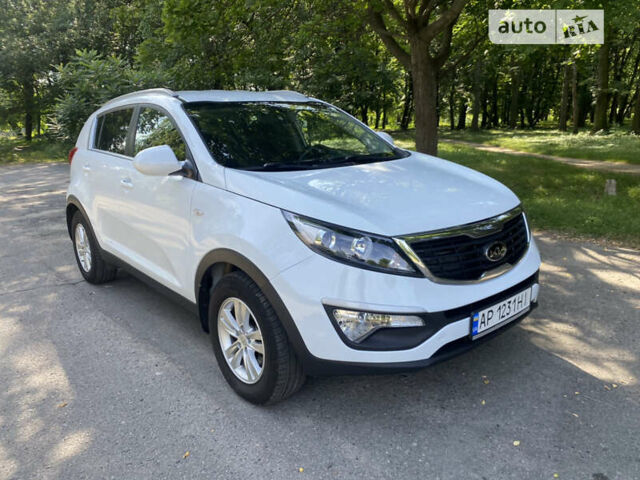 Білий Кіа Sportage, об'ємом двигуна 1.7 л та пробігом 97 тис. км за 13900 $, фото 25 на Automoto.ua