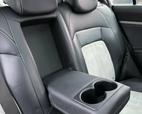 Белый Киа Sportage, объемом двигателя 1.6 л и пробегом 171 тыс. км за 13800 $, фото 20 на Automoto.ua