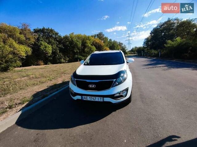 Белый Киа Sportage, объемом двигателя 1.7 л и пробегом 243 тыс. км за 13200 $, фото 8 на Automoto.ua