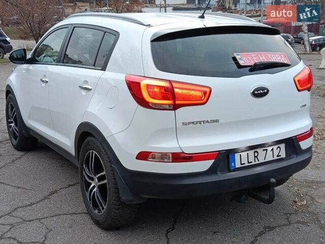 Білий Кіа Sportage, об'ємом двигуна 1.69 л та пробігом 230 тис. км за 14440 $, фото 15 на Automoto.ua