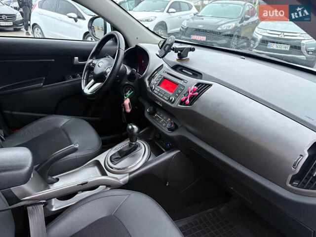 Белый Киа Sportage, объемом двигателя 2 л и пробегом 127 тыс. км за 14690 $, фото 30 на Automoto.ua