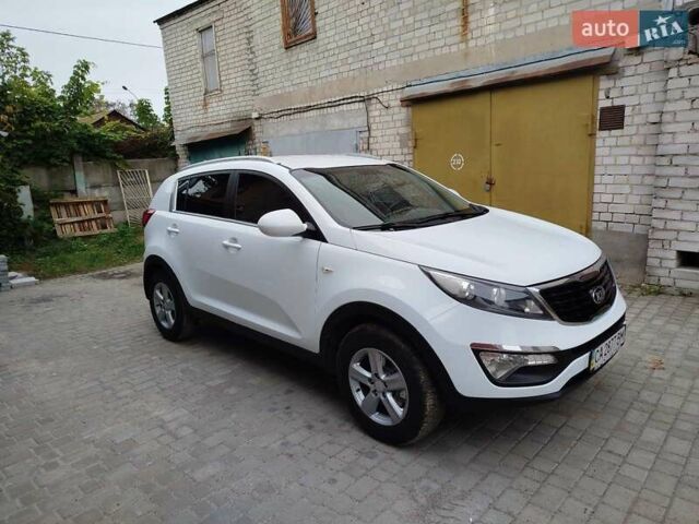 Белый Киа Sportage, объемом двигателя 2 л и пробегом 194 тыс. км за 11900 $, фото 4 на Automoto.ua
