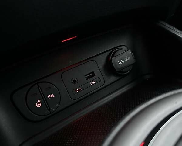 Белый Киа Sportage, объемом двигателя 1.6 л и пробегом 171 тыс. км за 13800 $, фото 38 на Automoto.ua