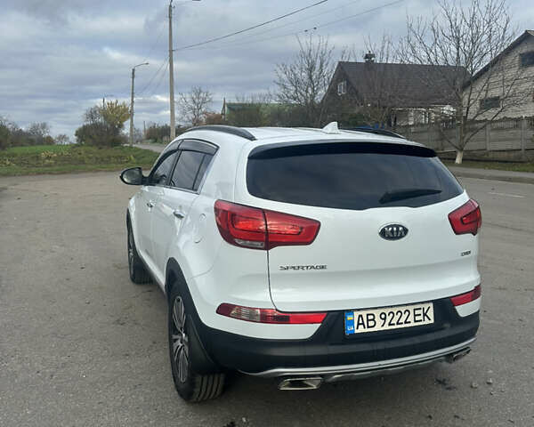 Белый Киа Sportage, объемом двигателя 2 л и пробегом 216 тыс. км за 15750 $, фото 2 на Automoto.ua