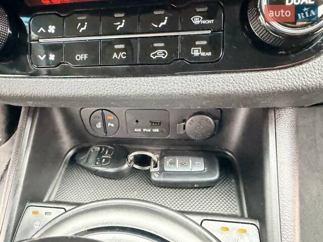 Белый Киа Sportage, объемом двигателя 2 л и пробегом 191 тыс. км за 15850 $, фото 28 на Automoto.ua