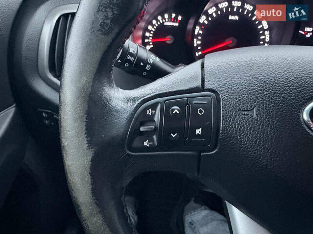 Белый Киа Sportage, объемом двигателя 2 л и пробегом 127 тыс. км за 14690 $, фото 21 на Automoto.ua