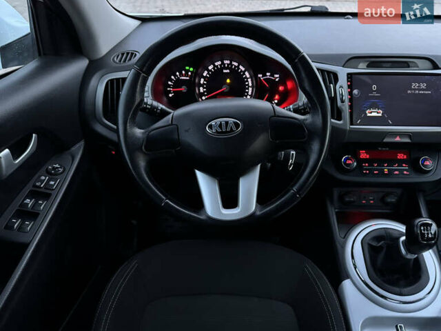 Белый Киа Sportage, объемом двигателя 1.7 л и пробегом 142 тыс. км за 14999 $, фото 32 на Automoto.ua