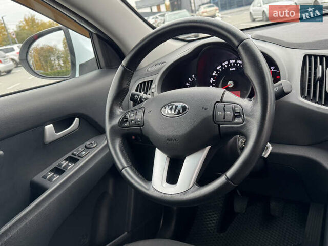 Белый Киа Sportage, объемом двигателя 1.7 л и пробегом 192 тыс. км за 13800 $, фото 39 на Automoto.ua