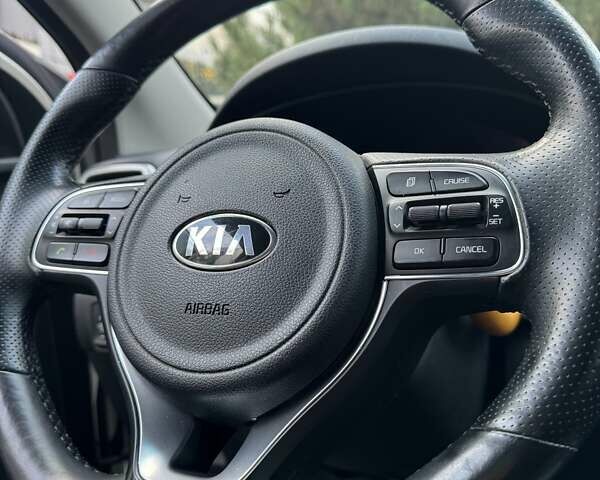 Белый Киа Sportage, объемом двигателя 1.69 л и пробегом 145 тыс. км за 15800 $, фото 3 на Automoto.ua