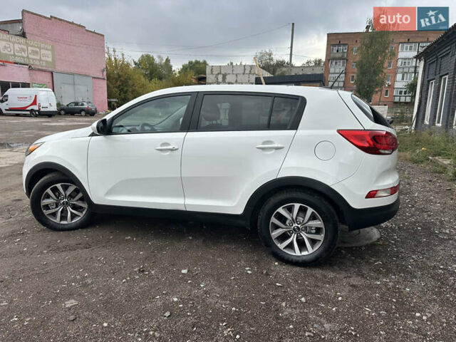 Белый Киа Sportage, объемом двигателя 2.36 л и пробегом 254 тыс. км за 12700 $, фото 19 на Automoto.ua