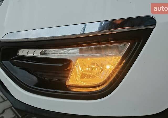Білий Кіа Sportage, об'ємом двигуна 2 л та пробігом 211 тис. км за 15300 $, фото 15 на Automoto.ua