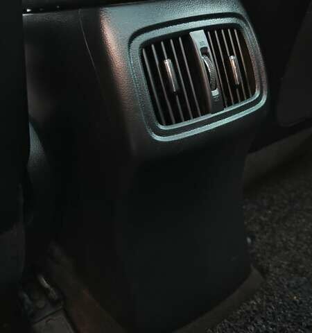 Білий Кіа Sportage, об'ємом двигуна 2 л та пробігом 211 тис. км за 15300 $, фото 66 на Automoto.ua