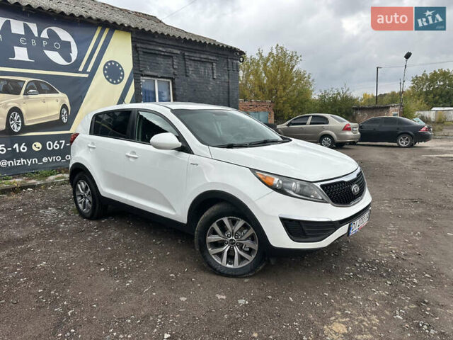 Белый Киа Sportage, объемом двигателя 2.36 л и пробегом 254 тыс. км за 12700 $, фото 5 на Automoto.ua