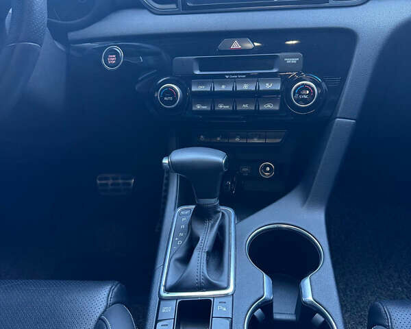 Белый Киа Sportage, объемом двигателя 2 л и пробегом 135 тыс. км за 20100 $, фото 15 на Automoto.ua