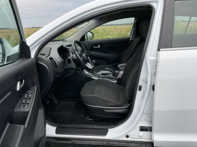 Белый Киа Sportage, объемом двигателя 1.6 л и пробегом 232 тыс. км за 12500 $, фото 6 на Automoto.ua