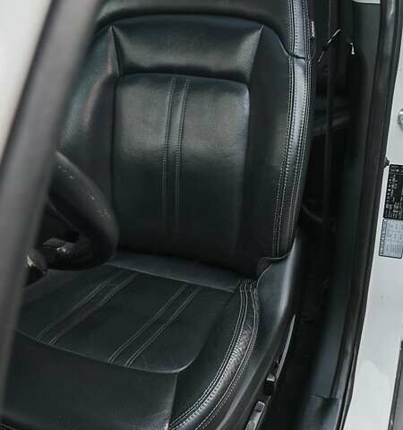 Білий Кіа Sportage, об'ємом двигуна 2 л та пробігом 211 тис. км за 15300 $, фото 50 на Automoto.ua